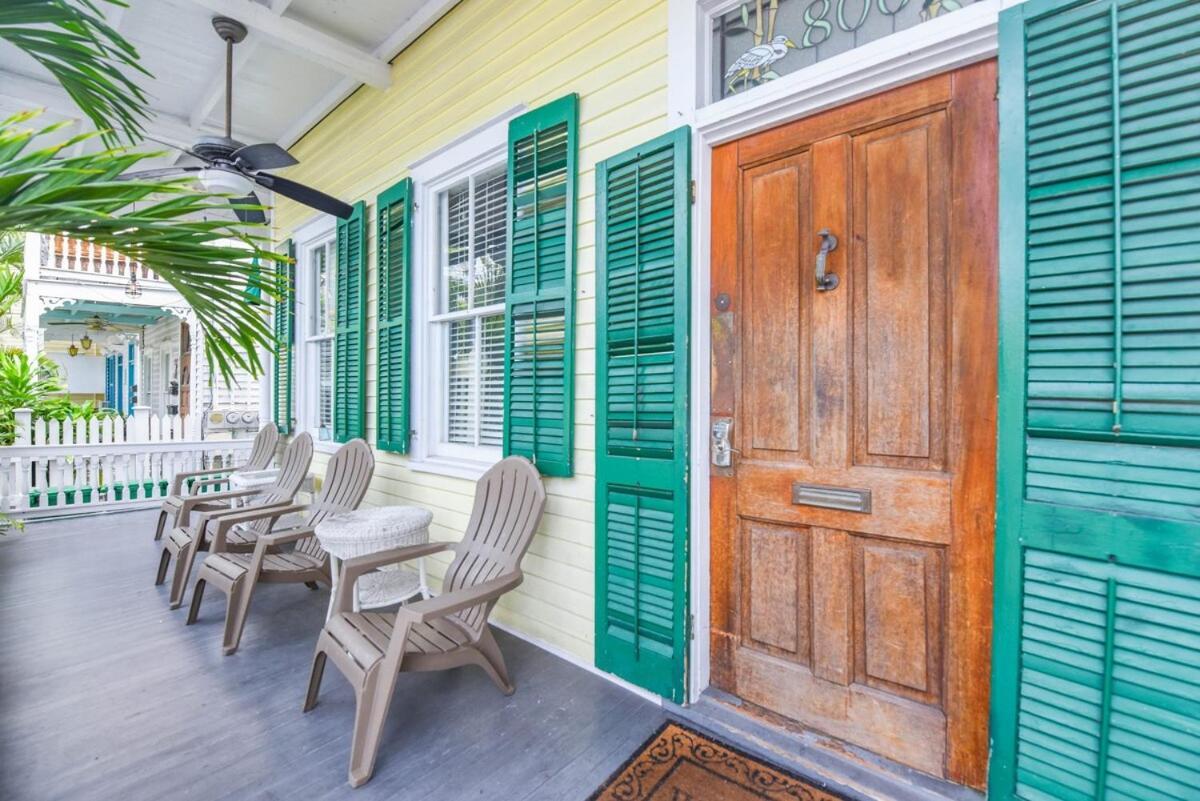 Curry House - Pool, King Bed & Balcony! Room 7 Key West Buitenkant foto